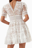 Vestido Curto Kleid Megan Bronx and Branco