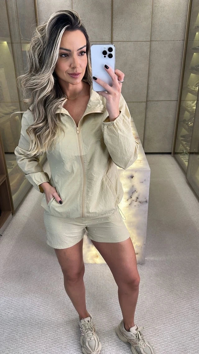 Conjunto Jaqueta e Short Strass