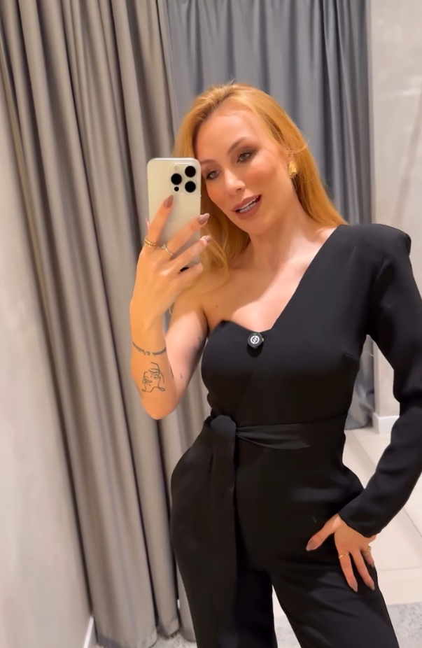 Conjunto Isabela Noir