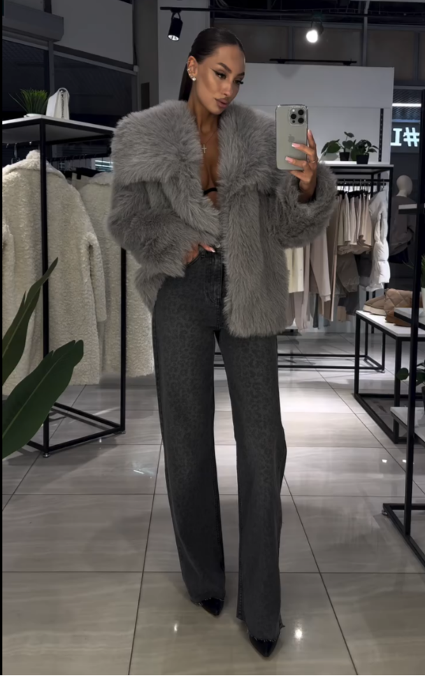 Casaco de Pelúcia  Zlata – Cinza Luxuoso