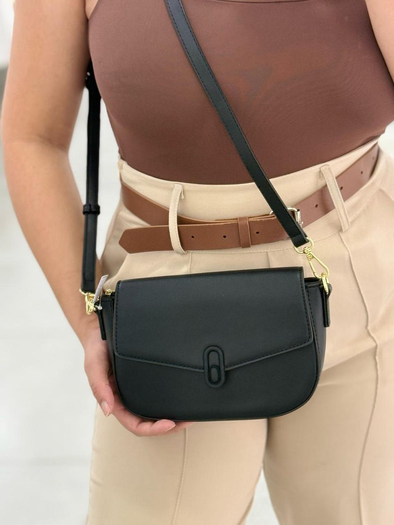 Bolsa Tiracolo Compacta com Fecho Frontal Embutido